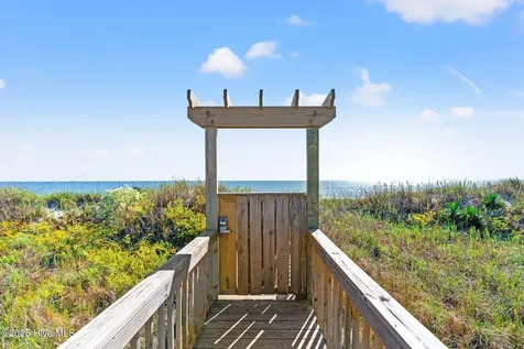 277 W First Street Ocean Isle Beach NC 28469