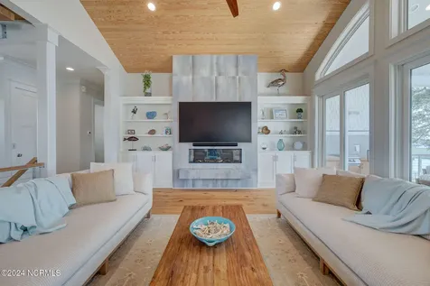 7 S Waterfront Place Hampstead NC 28443