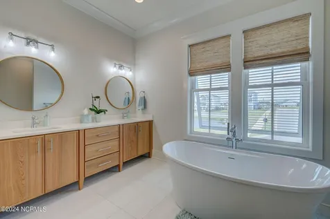 7 S Waterfront Place Hampstead NC 28443