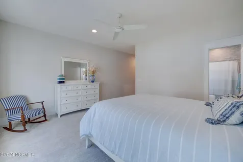 7 S Waterfront Place Hampstead NC 28443