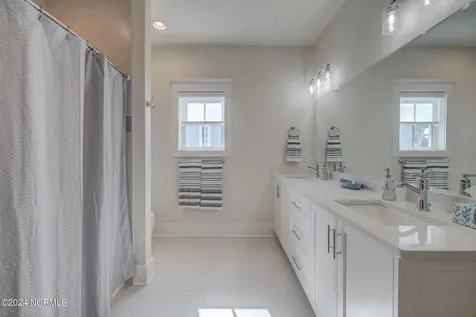 7 S Waterfront Place Hampstead NC 28443