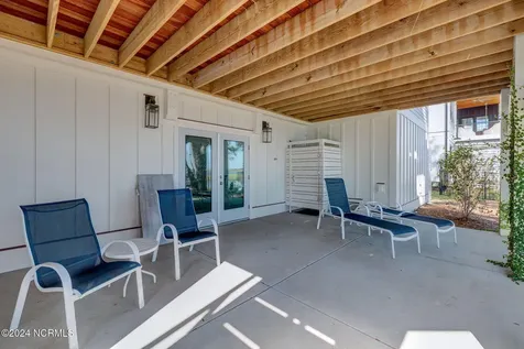 7 S Waterfront Place Hampstead NC 28443