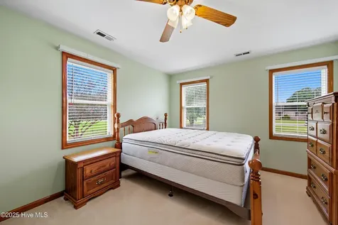 102 Wade Avenue Knotts Island NC 27950