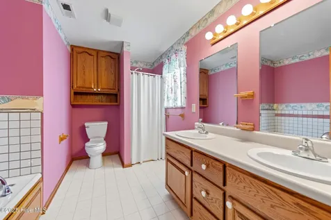 102 Wade Avenue Knotts Island NC 27950