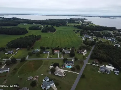102 Wade Avenue Knotts Island NC 27950