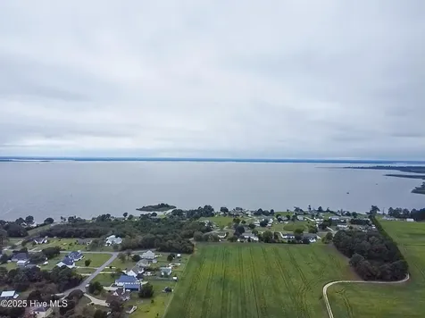102 Wade Avenue Knotts Island NC 27950