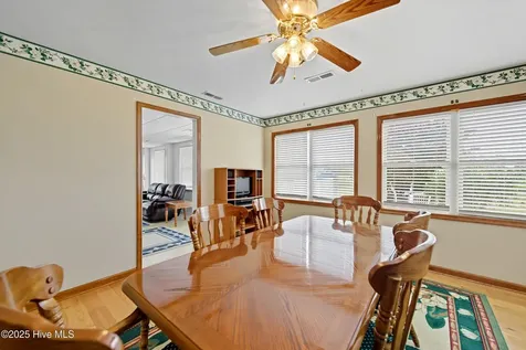 102 Wade Avenue Knotts Island NC 27950