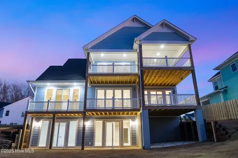 13 E Cannon Cove Hampstead NC 28443