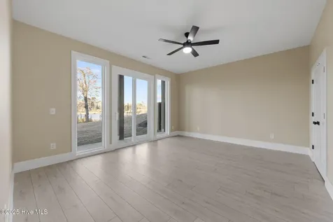 13 E Cannon Cove Hampstead NC 28443
