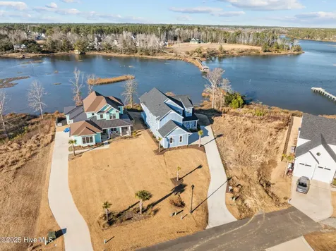 13 E Cannon Cove Hampstead NC 28443