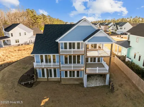 13 E Cannon Cove Hampstead NC 28443