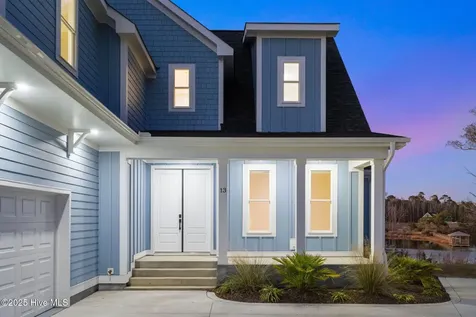 13 E Cannon Cove Hampstead NC 28443
