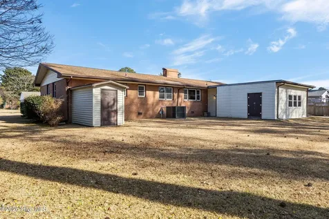 205 Fenton Place Jacksonville NC 28540