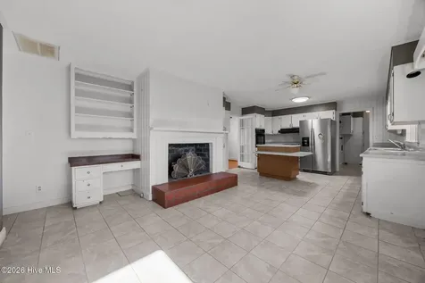 205 Fenton Place Jacksonville NC 28540