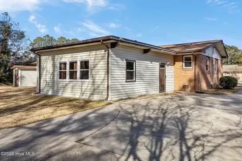 205 Fenton Place Jacksonville NC 28540