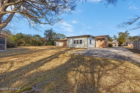 205 Fenton Place Jacksonville NC 28540