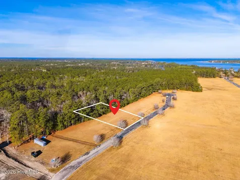 107 Bare Foot Court Havelock NC 28532