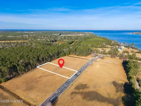 106 Waterway Drive Havelock NC 28532