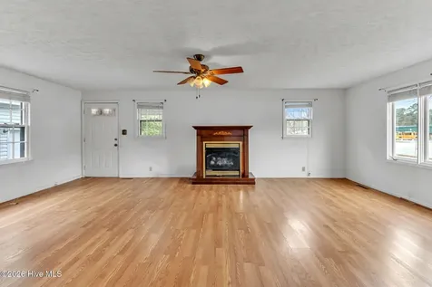 6987 Albert Street Elizabethtown NC 28337