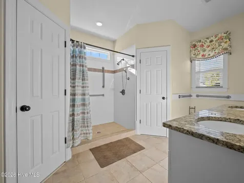129 Buds Lane Cedar Point NC 28584