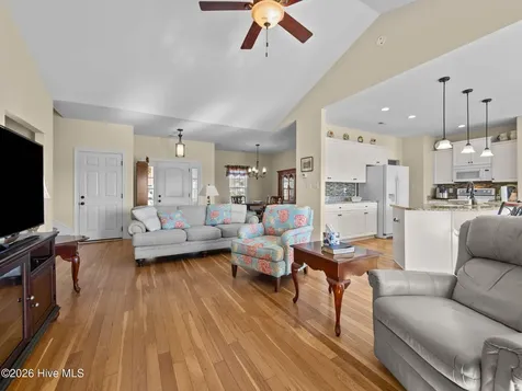 129 Buds Lane Cedar Point NC 28584