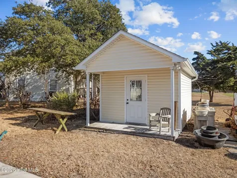 129 Buds Lane Cedar Point NC 28584