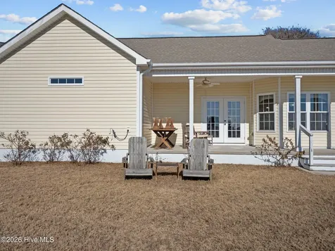 129 Buds Lane Cedar Point NC 28584