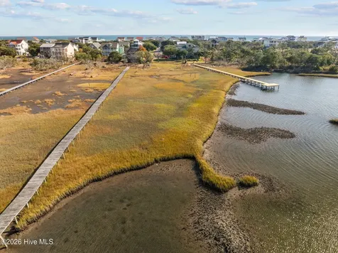 34 N Oak Court Surf City NC 28445
