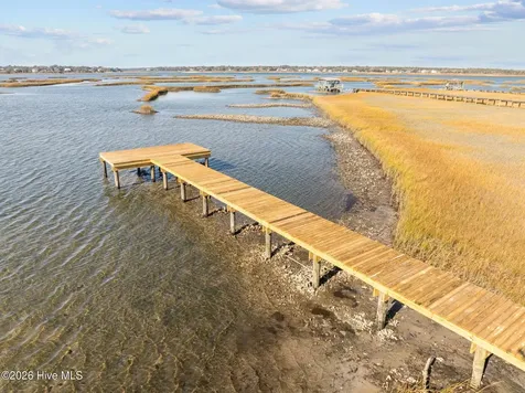 34 N Oak Court Surf City NC 28445