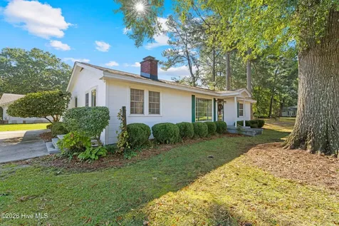 208 N Church Street Faison NC 28341