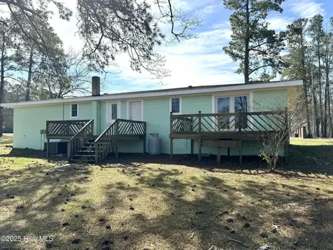 1309 Gaston Sellers Road Whiteville NC 28472