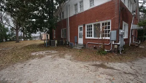 14 Tallman Street Jacksonville NC 28540