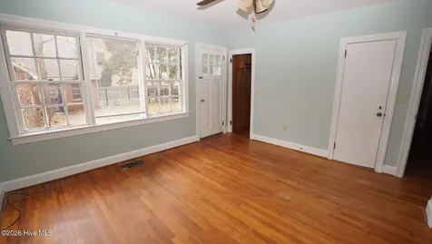 14 Tallman Street Jacksonville NC 28540
