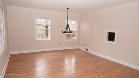 14 Tallman Street Jacksonville NC 28540