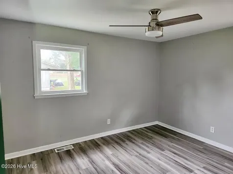 1405 Centennial Trail Kinston NC 28501