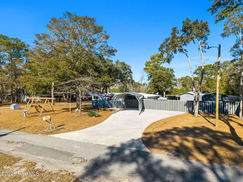 182 Lake Drive SW Supply NC 28462