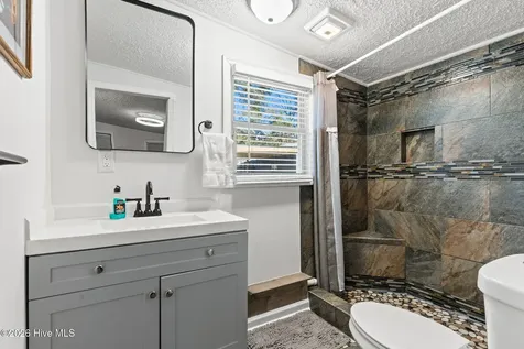 182 Lake Drive SW Supply NC 28462