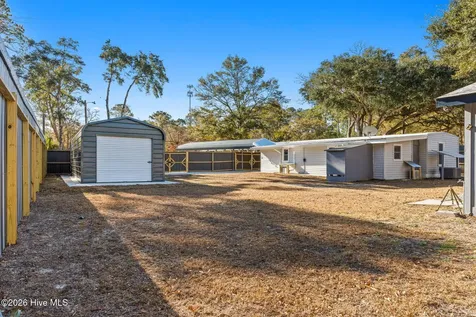 182 Lake Drive SW Supply NC 28462