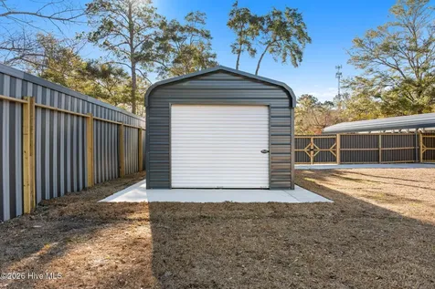 182 Lake Drive SW Supply NC 28462