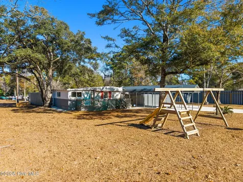 182 Lake Drive SW Supply NC 28462