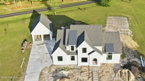 1171 Seasons End Lane Grimesland NC 27837