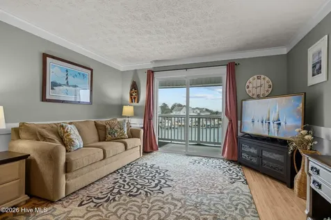 118 Lake Avenue Morehead City NC 28557