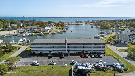 118 Lake Avenue Morehead City NC 28557