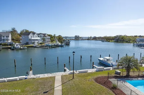 118 Lake Avenue Morehead City NC 28557