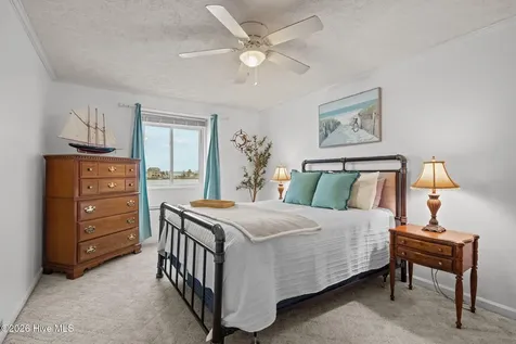 118 Lake Avenue Morehead City NC 28557