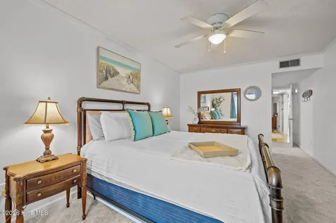 118 Lake Avenue Morehead City NC 28557