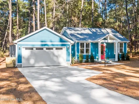 570 Captains Court SE Bolivia NC 28422