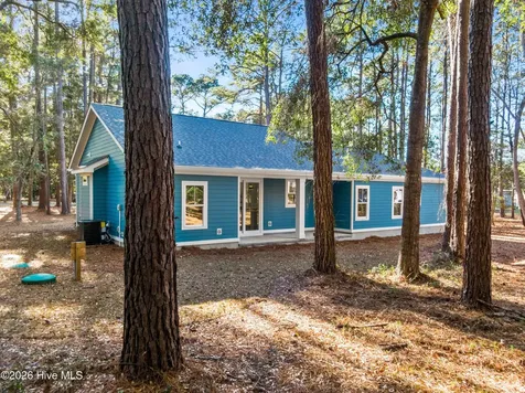 570 Captains Court SE Bolivia NC 28422