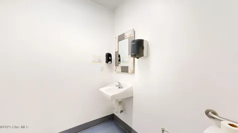 2146 Nc 102 E Ayden NC 28513