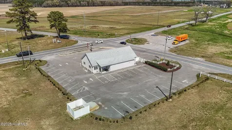 2146 Nc 102 E Ayden NC 28513